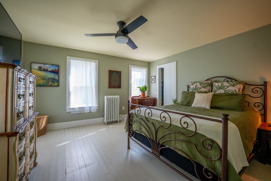More Photos Of 770 John Shultis Rd, Denver Specialty For Sale
