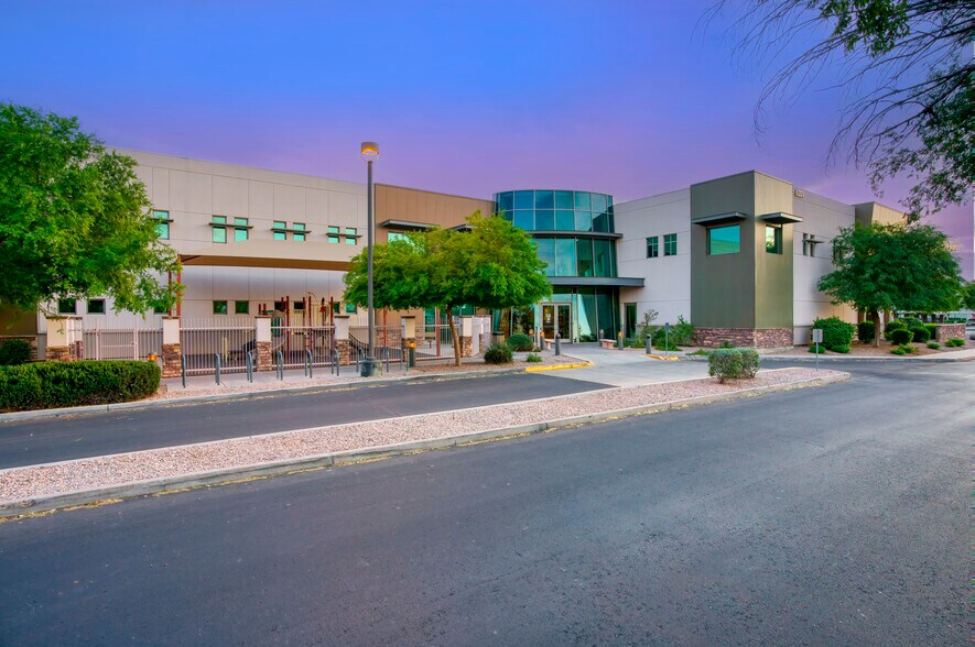 More Photos Of 6301 S McClintock Dr, Tempe Medical For Lease
