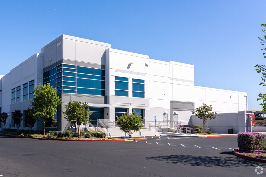 Primary Photo Of 15801 Euclid Ave, Chino Warehouse For Lease