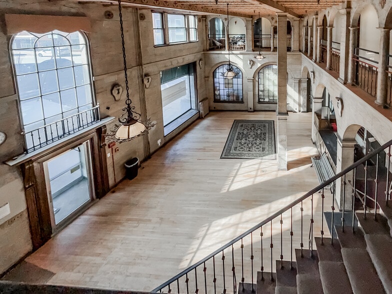 More Photos Of 25 Hartford St, Rumford Apartments For Sale