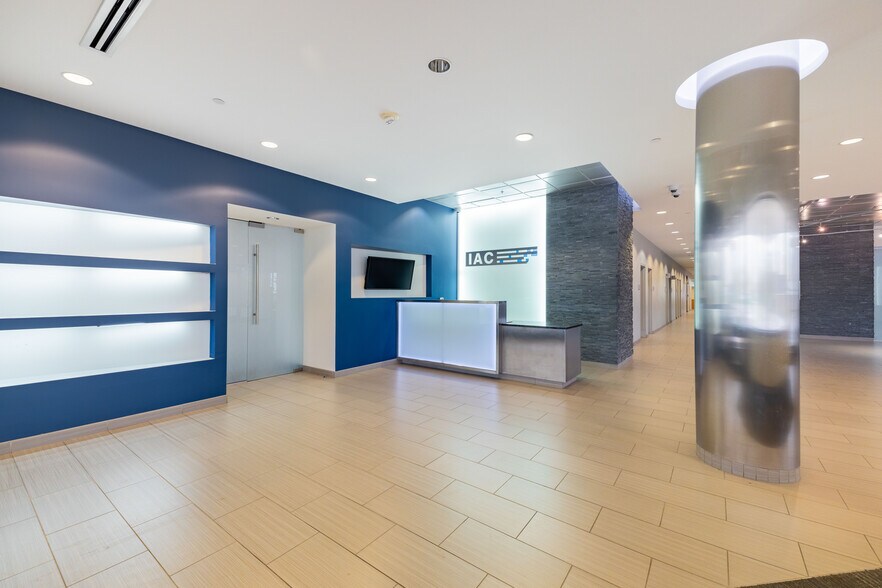 More Photos Of 28333 Telegraph Rd, Southfield Office For Sale