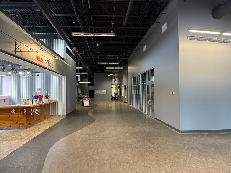 More Photos Of 15 Lund Rd, Saco Light Manufacturing For Lease
