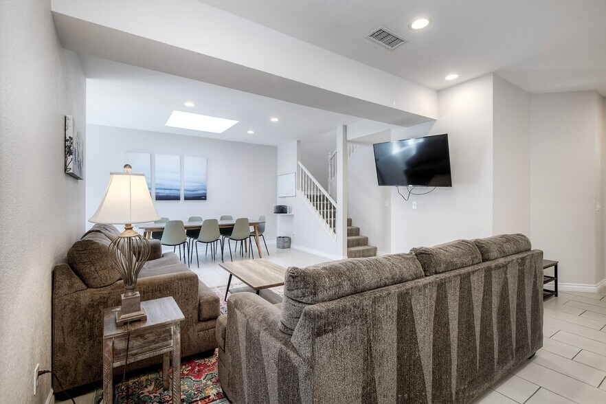 More Photos Of 6809 Corintia St, Carlsbad Multifamily For Sale