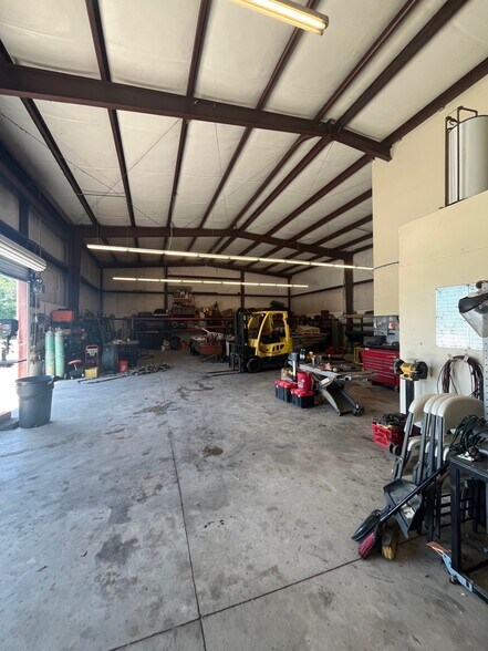 More Photos Of 190 Bronz Glow Way, Saint Augustine Warehouse For Lease