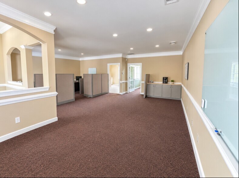 More Photos Of 1875 Old Alabama Rd, Roswell Medical For Lease