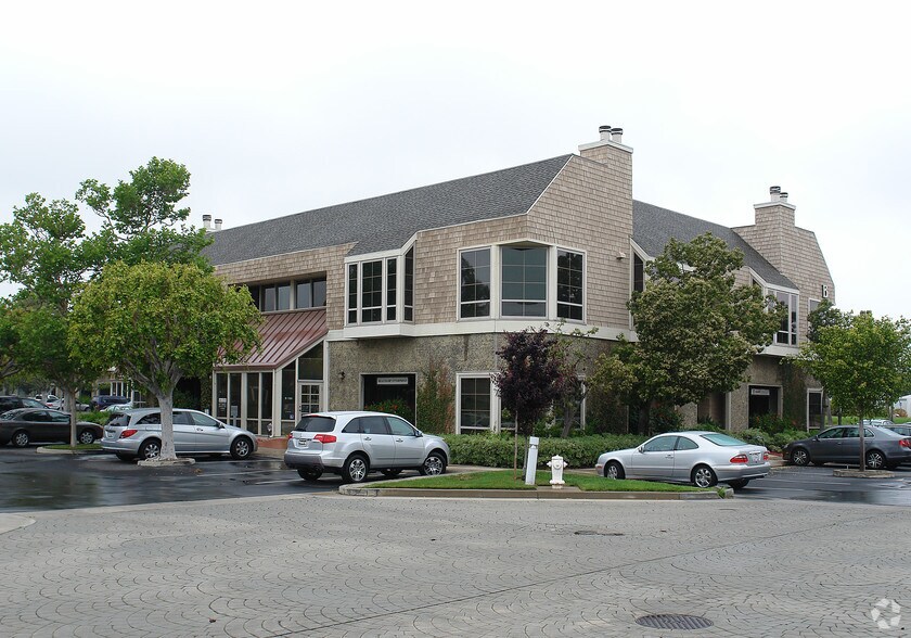 More Photos Of 151 Kalmus Dr, Costa Mesa Office Residential For Lease