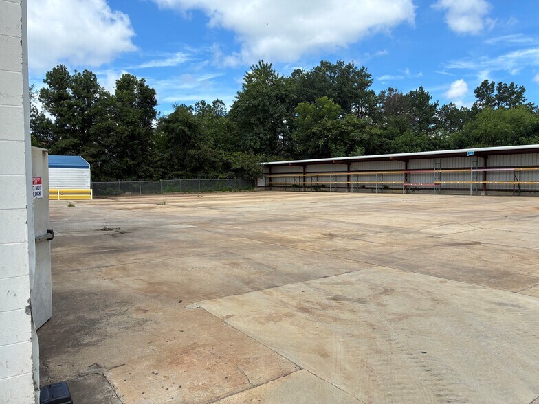 More Photos Of 3995 Pine Ln SE, Bessemer Manufacturing For Lease
