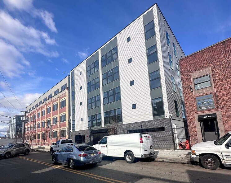 More Photos Of 529-531 Mulberry St, Newark Apartments For Sale