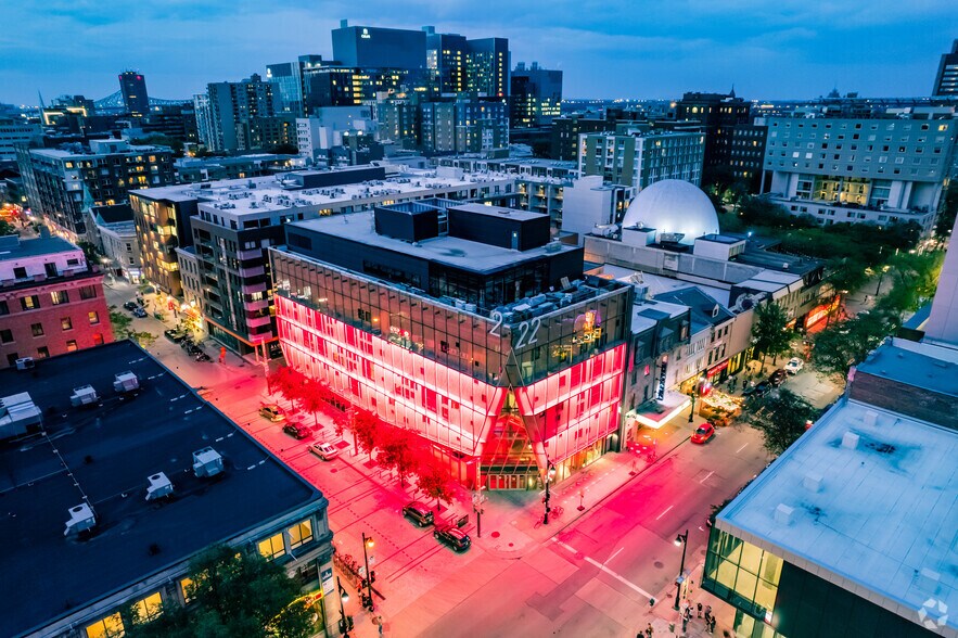 More Photos Of 22 Rue Ste-Catherine E, Montréal Office For Sale
