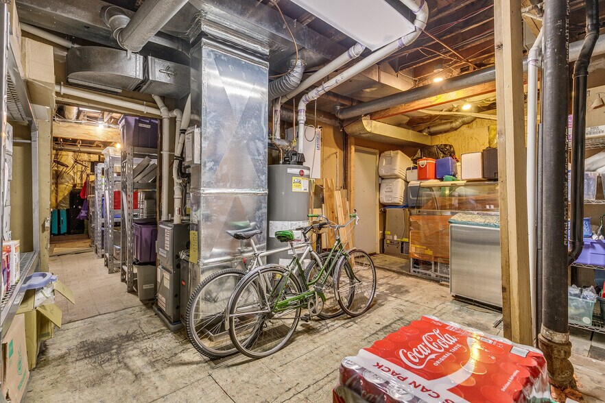 More Photos Of 3401-3405 S Lyndale Ave, Minneapolis Storefront Retail Residential For Sale