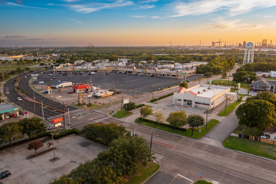 Primary Photo Of 2001 Garth Rd, Baytown Freestanding For Lease