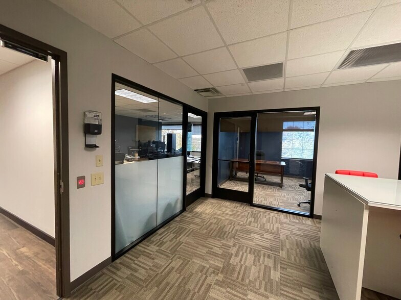 More Photos Of 1749 Mallory Ln, Brentwood Office For Lease