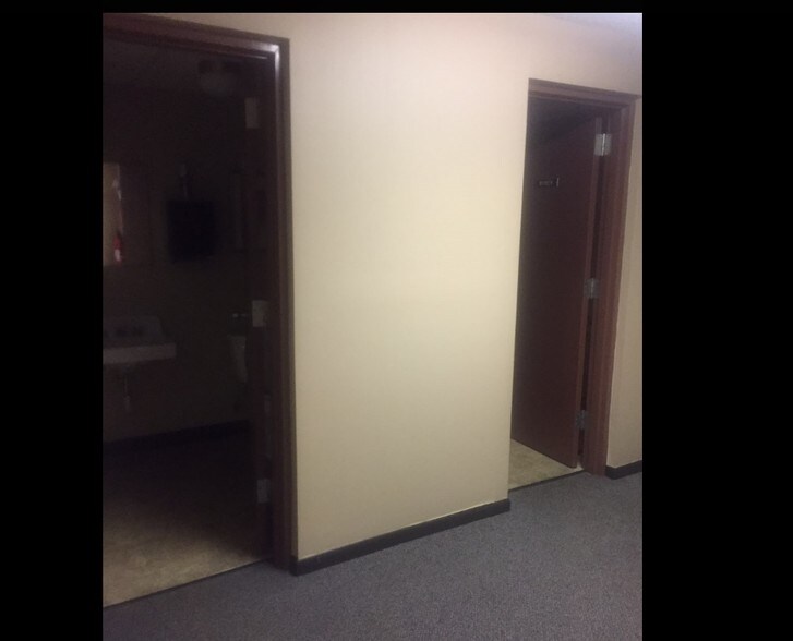 More Photos Of 8277 Market St, Youngstown Freestanding For Sale