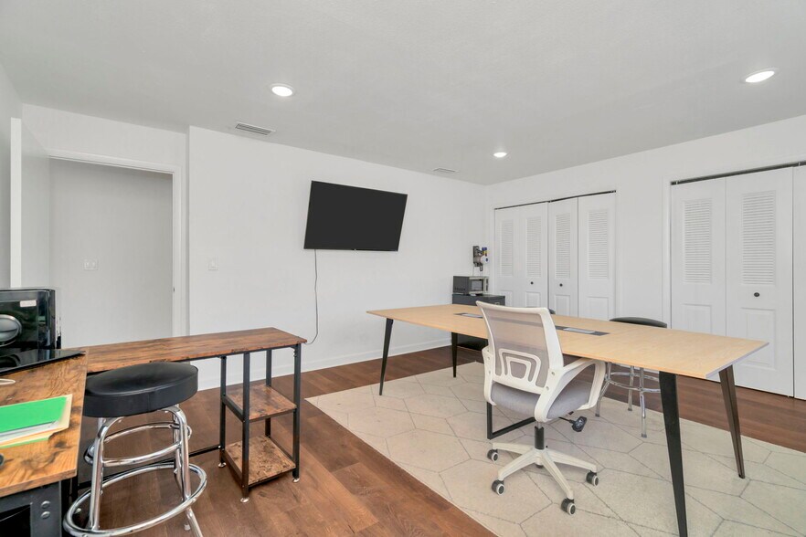 More Photos Of 5401 S Dale Mabry Hwy, Tampa Medical For Sale