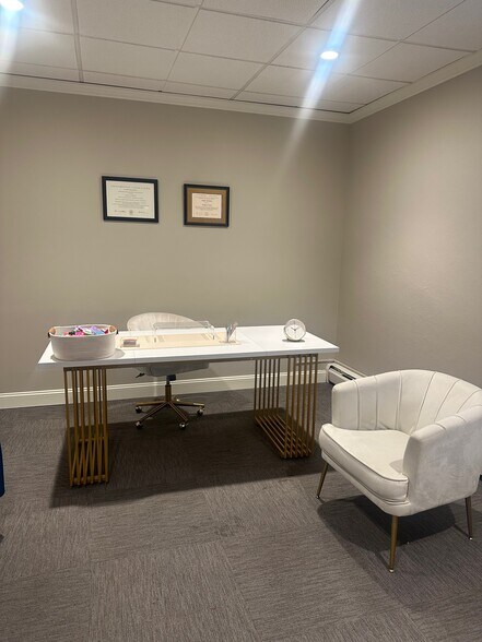 More Photos Of 10 S Clinton St, Doylestown Office For Lease