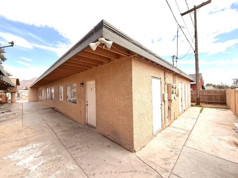 More Photos Of 1967 Linn Ln, Las Vegas Multifamily For Sale