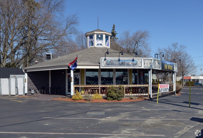 More Photos Of 1795 Post Rd, Warwick Land For Lease