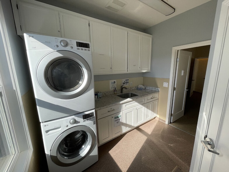 More Photos Of 365 Kuck Ln, Petaluma Specialty For Sale