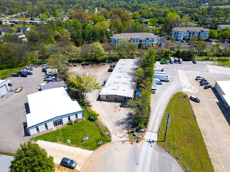 More Photos Of 1127 Harpeth Industrial Ct, Franklin Flex For Sale