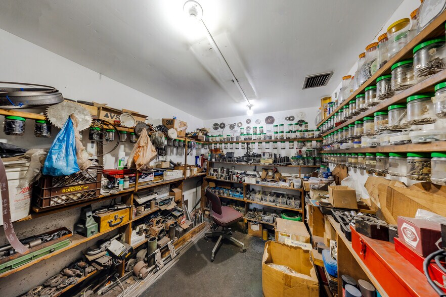 More Photos Of 2421 NW 27th Ave, Miami Freestanding For Sale