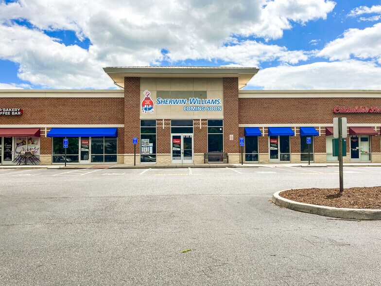 More Photos Of 141 Hillcrest Pky, Chesapeake Freestanding For Lease