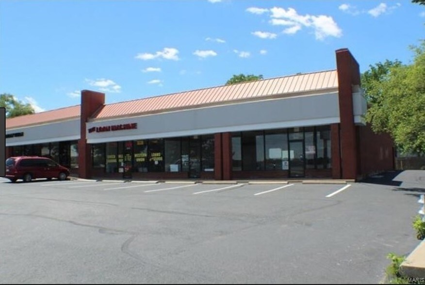 More Photos Of 3629-3639 N Lindbergh Blvd, Saint Ann Storefront For Lease