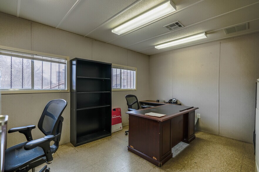 More Photos Of 2021 Shannon Pl SE, Washington Land For Lease