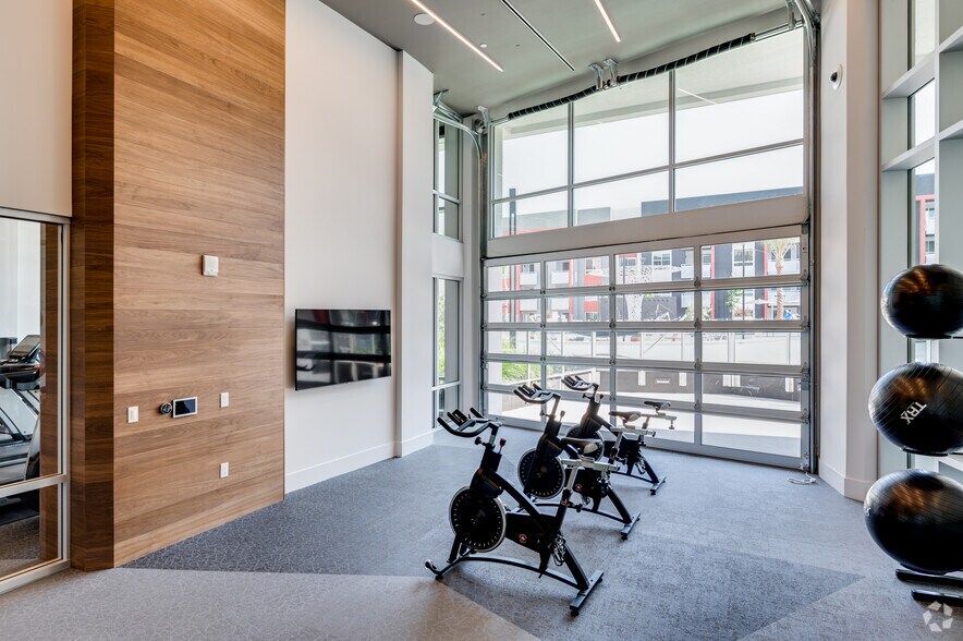 More Photos Of 1912 S Jacaranda St, Anaheim Apartments For Lease