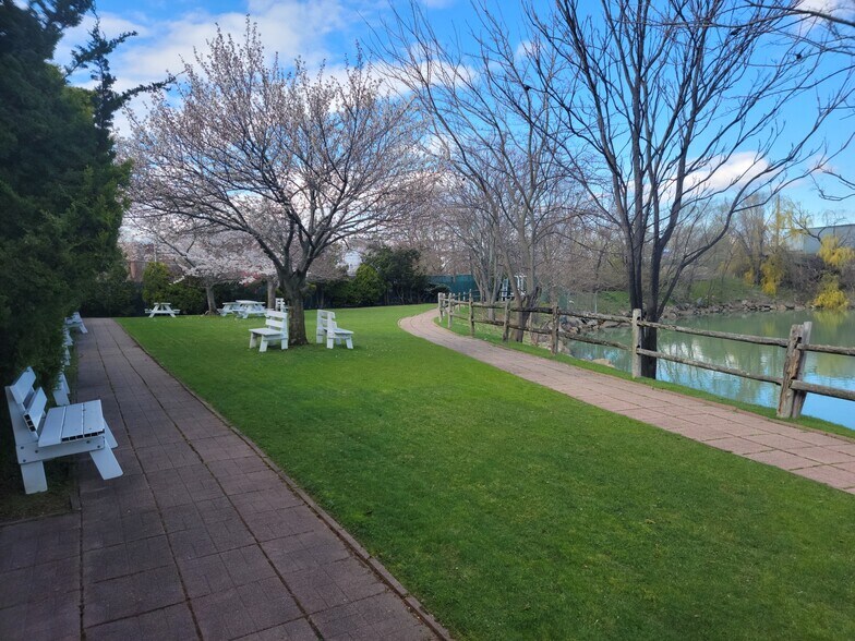 More Photos Of 913 E 108th St, Brooklyn Storefront Retail Office For Sale