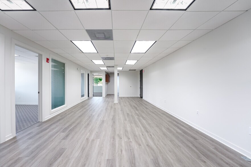 More Photos Of 399 NW 2nd Ave, Boca Raton Office For Lease
