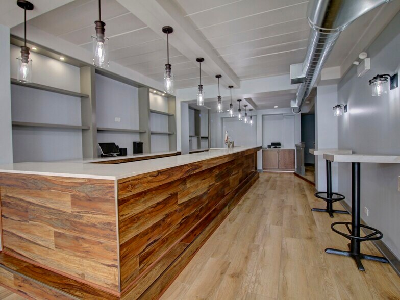 More Photos Of 3938 N Central Ave, Chicago Storefront Retail Residential For Sale
