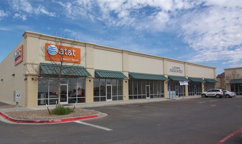 More Photos Of 210 W Longview Ave, Midland Storefront For Lease