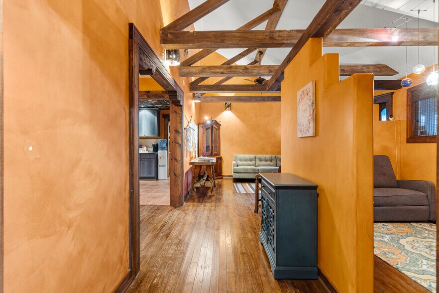 More Photos Of 3228 S Jamestown Ave, Tulsa Medical For Sale