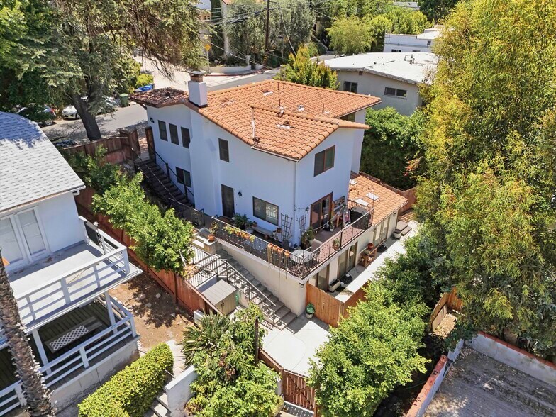 More Photos Of 2127 Vine St, Los Angeles Apartments For Sale