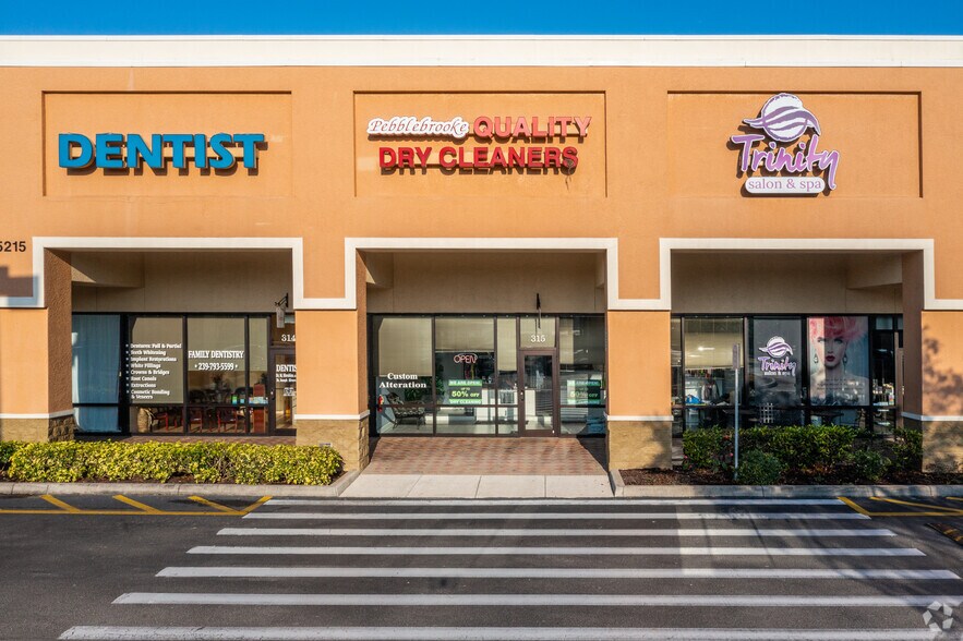 More Photos Of 15205-15245 Collier Blvd, Naples Unknown For Lease