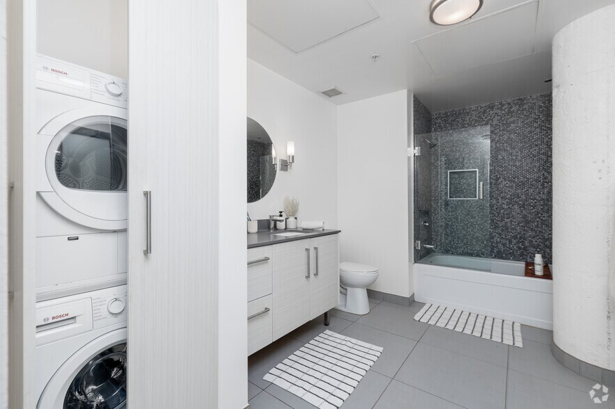 More Photos Of 217 E 8th St, Los Angeles Apartments For Lease
