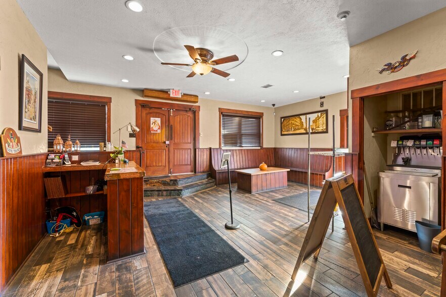 More Photos Of 88 N Main St, Washington Storefront Retail Residential For Sale