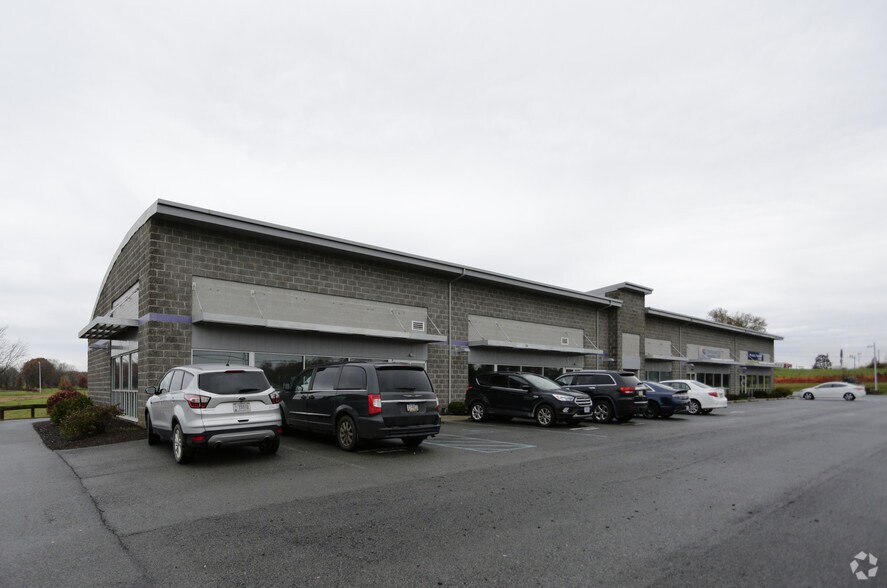 More Photos Of 100-104 Tomahawk Dr, Kutztown Medical For Lease