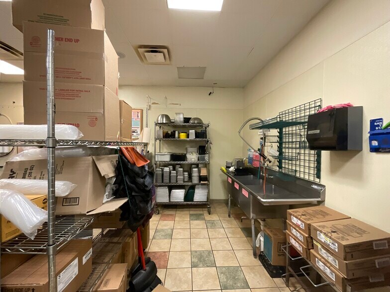 More Photos Of 615 Main St, Westbrook Fast Food For Sale