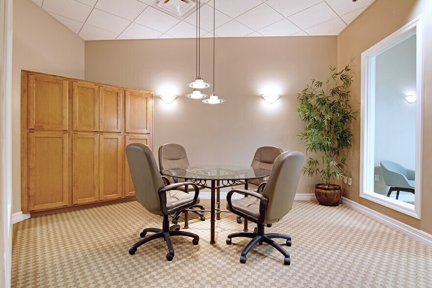 More Photos Of 2169 E Warner Rd, Tempe Office For Sale