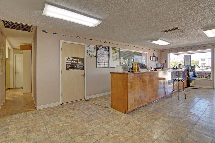 More Photos Of 3806 Highway 180 E, Mineral Wells Auto Repair For Sale