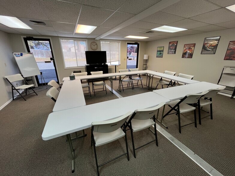 More Photos Of 111 E Lincoln Rd, Spokane Office For Sale