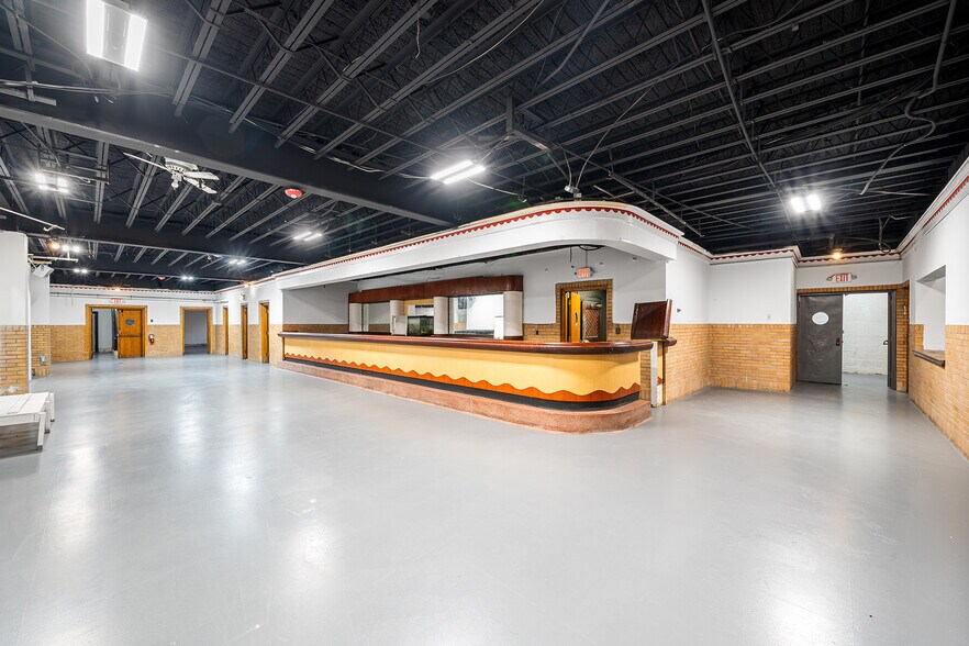 More Photos Of 379 Cherry St, Pottstown Flex For Lease