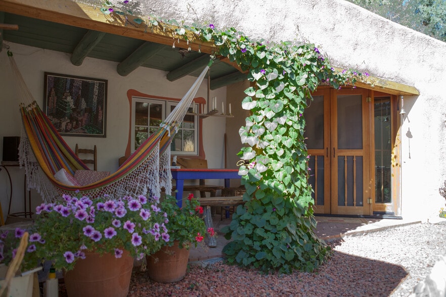 More Photos Of 613 Callejon Rd, Taos Hospitality For Sale