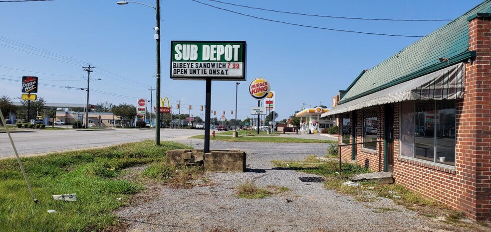 Primary Photo Of 117 Highway 15-401 Byp E, Bennettsville General Retail For Sale