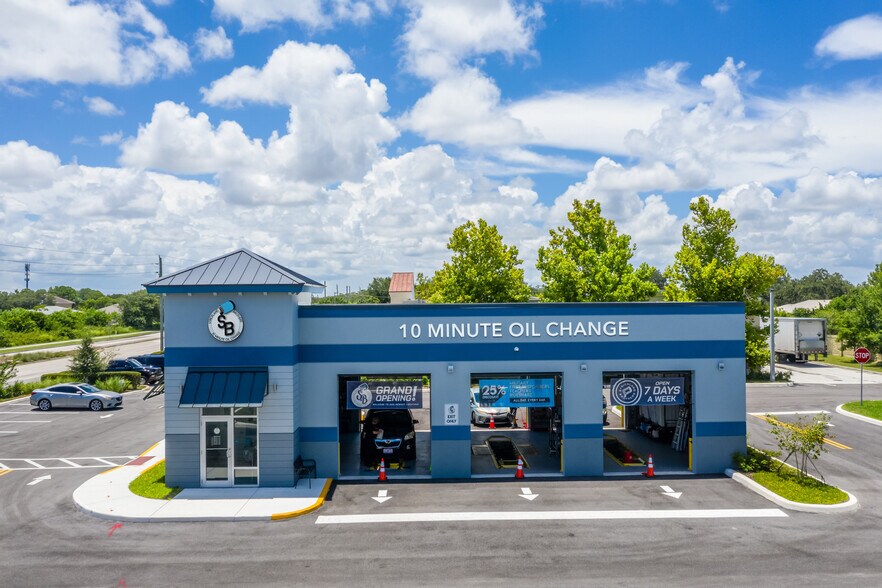 Primary Photo Of 565 NW Prima Vista Blvd, Port Saint Lucie General Retail For Sale
