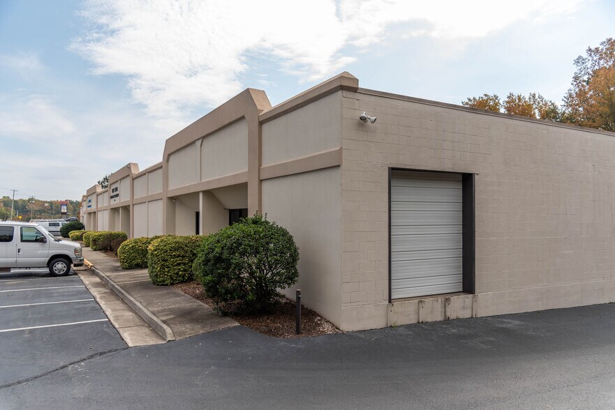 More Photos Of 4819-4829 Riverside Dr, Danville Office For Lease