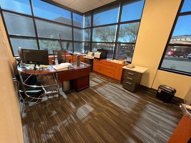More Photos Of 9927 E Bell Rd, Scottsdale Medical For Lease