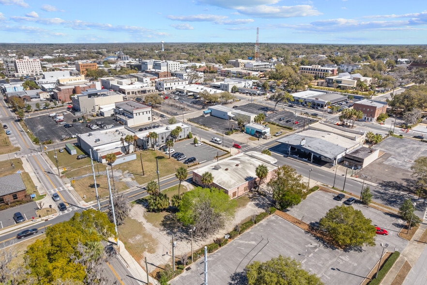 More Photos Of 304 S Magnolia Ave, Ocala Freestanding For Lease