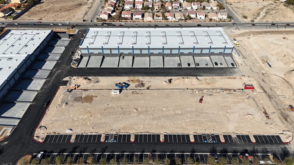 More Photos Of Rainbow Blvd @ Post, Las Vegas Unknown For Lease